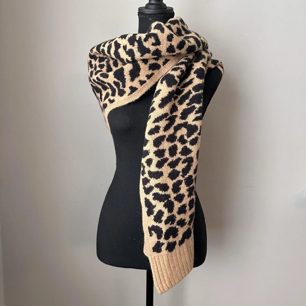 J Crew Scarf Womens Tan Black Leopard Print Alpaca Wool‎ Blend Knit Cozy Soft